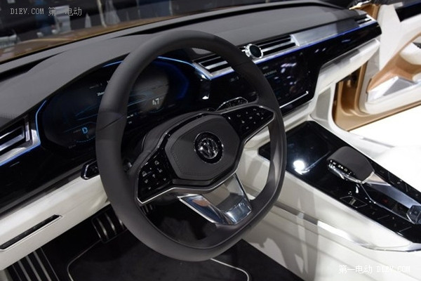 2015上海車展首日成果 11款新能源汽車速覽