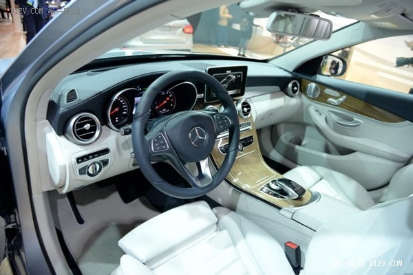 2015上海車展首日成果 11款新能源汽車速覽