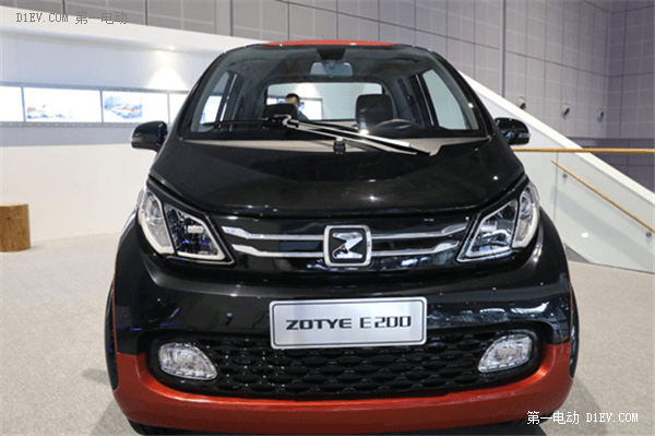 眾泰純電動汽車四杰攜新品眾泰Z700、大邁X5驚艷亮