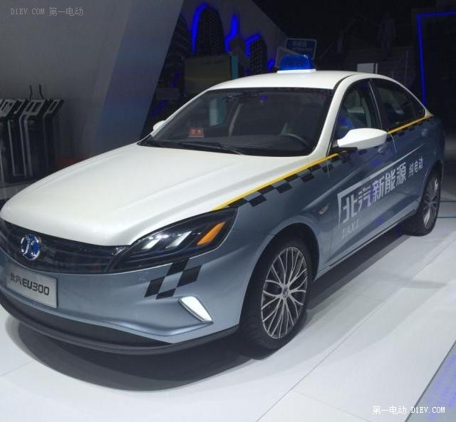 北汽新能源三款純電動(dòng)汽車聯(lián)袂演繹城市智能出行