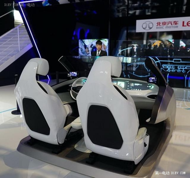 上海車展，深度解析北汽新能源3.5款全新電動(dòng)車 