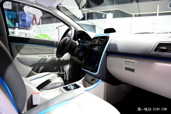 上海车展，深度解析北汽新能源3.5款全新电动车 