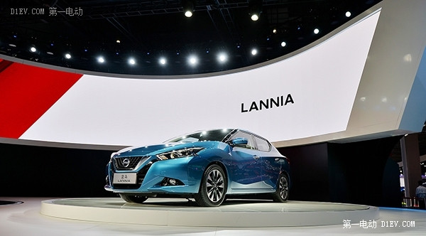 日產(chǎn)LANNIA藍鳥與日產(chǎn)新樓蘭齊聚2015上海車展