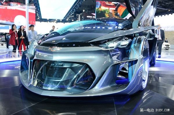 最炫科技風(fēng)！上海車(chē)展5款智能/無(wú)人駕駛車(chē)碉堡了