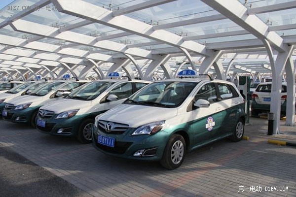 北京電動出租車