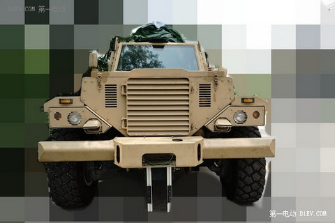 评:解放军智能无人驾驶4驱防雷反恐战车