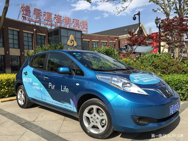 自己開(kāi)車(chē)上班爽么？