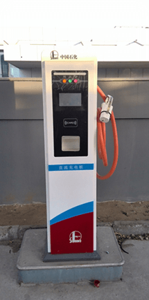 快充樁問(wèn)題多？看北京電動(dòng)車主如何互助充電