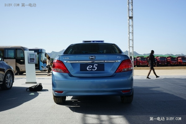 續(xù)航260Km!比亞迪e5欲搶北京出租車市場