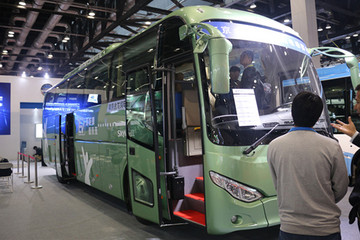 南京金龙前4月电动客车销售超2000辆 再推太阳能客车