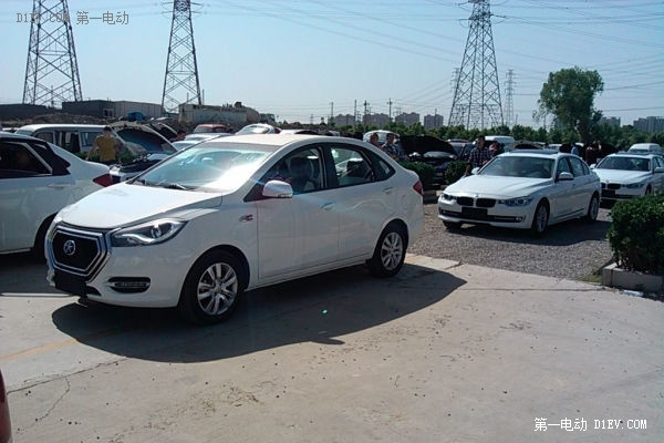 從搖號(hào)到提車：選定江淮iEV5電動(dòng)車的全過程