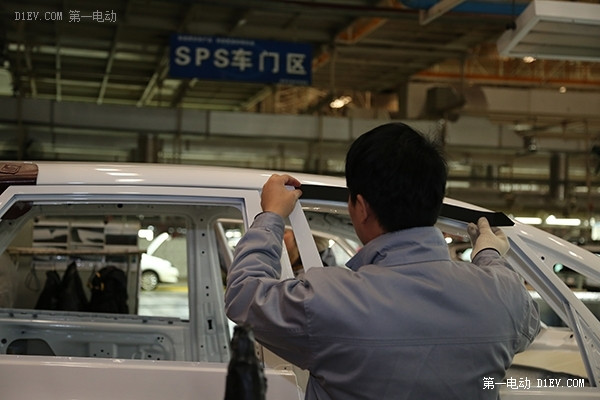 iEV5的搖籃 揭秘江淮汽車合肥工廠總裝生產(chǎn)線