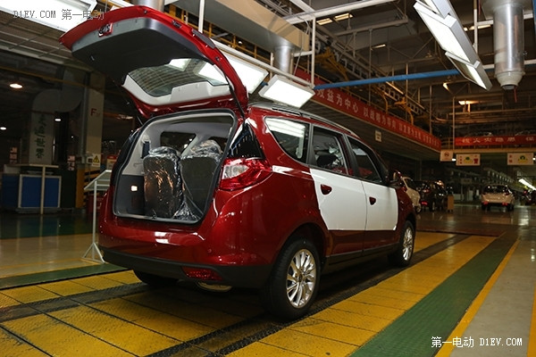 iEV5的搖籃 揭秘江淮汽車合肥工廠總裝生產(chǎn)線