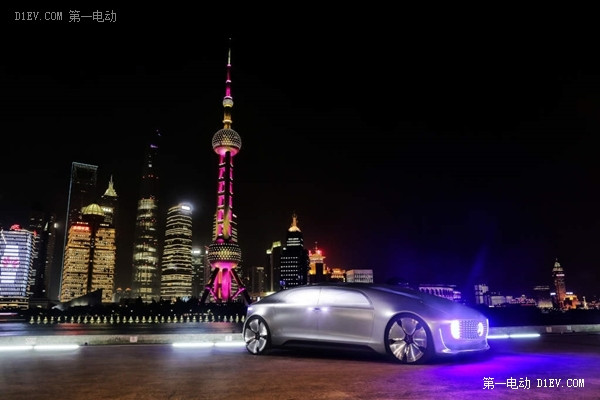 互联网+汽车好好玩！四大车企智能电动爆品炫动亚洲消费电子展