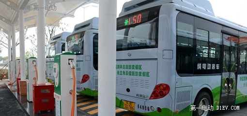 微宏助力海格打造全國首條旅游度假區(qū)純電動(dòng)微公交環(huán)線