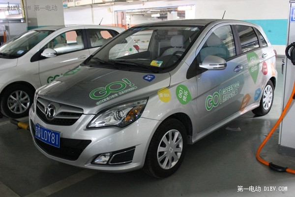 是圈了電動車主的充電車位!?租車公司占用公共充電樁大調查