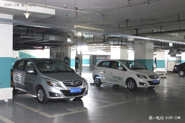 是圈了電動車主的充電車位!?租車公司占用公共充電樁大調查