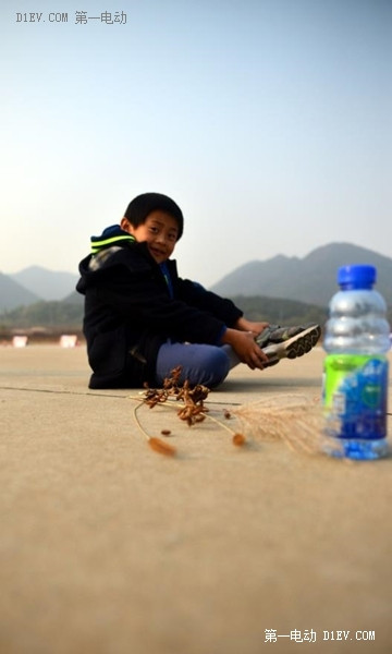 新能源汽車(chē)“六一”巨獻(xiàn)：一個(gè)孩子眼中的比亞迪秦
