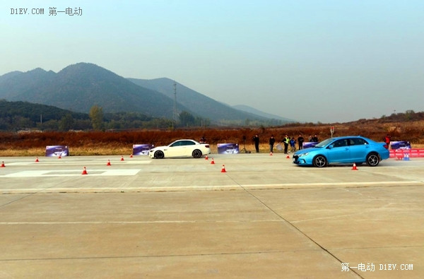 新能源汽车“六一”巨献：一个孩子眼中的比亚迪秦