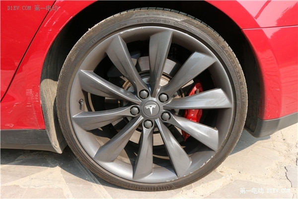 特斯拉的Model S車(chē)型