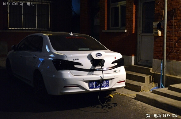 用純電行駛捍衛(wèi)尊嚴(yán)！“被“限行的北京比亞迪秦車主有話說(shuō)