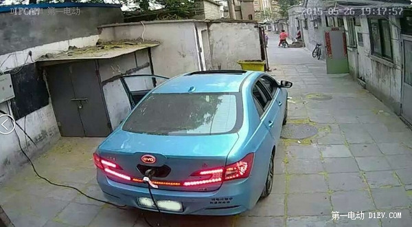 用純電行駛捍衛(wèi)尊嚴(yán)！“被“限行的北京比亞迪秦車主有話說(shuō)