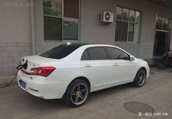 用純電行駛捍衛(wèi)尊嚴(yán)！“被“限行的北京比亞迪秦車主有話說(shuō)