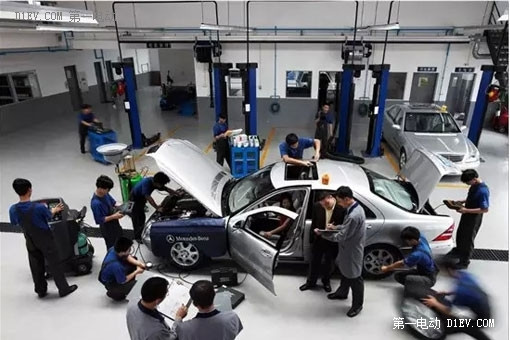 萬幫金之星集團榮膺2014全國汽車經(jīng)銷商百強綜合能力前三