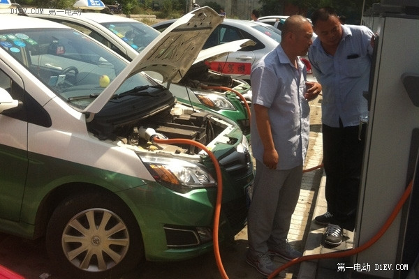 江淮iEV4車友密云行兼一年總結：就是實在