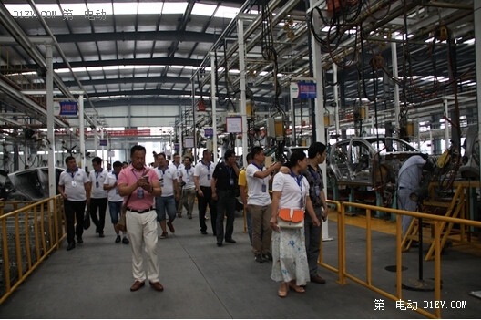 “同一品牌 同一夢想”道爵2015營銷峰會盛大舉行，圓夢者上市