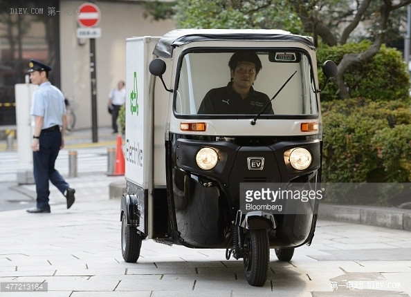 日本电动三轮车续航60km 售6-8万人民币政府还给补贴