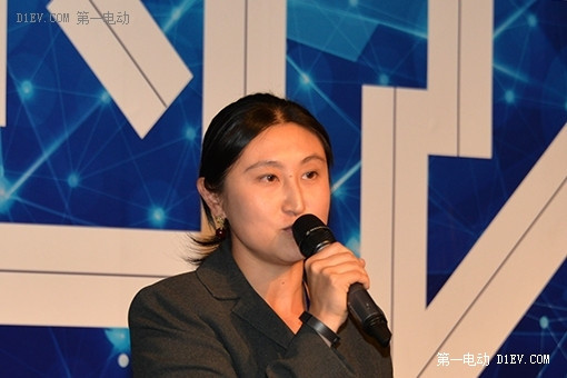 英飛凌科技(中國)有限公司中國區(qū)汽車電子業(yè)務(wù)負(fù)責(zé)人及高級總監(jiān)徐輝