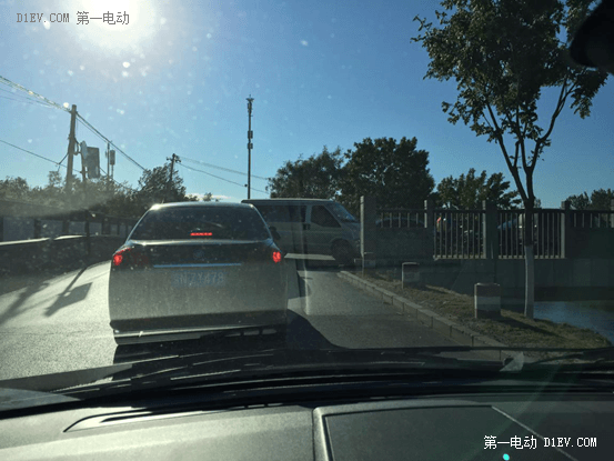 北汽EV160堵車空調(diào)耗電量 實(shí)際路況對比測試