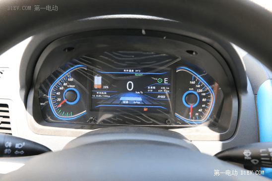 北汽EV160堵車空調(diào)耗電量 實(shí)際路況對比測試