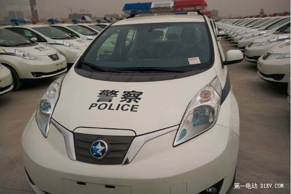 河南公安系統(tǒng)批量采購(gòu)150輛晨風(fēng)電動(dòng)汽車