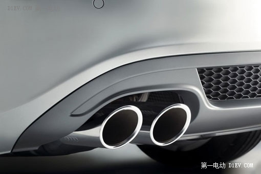不像傳統(tǒng)燃油車(chē)，電動(dòng)汽車(chē)沒(méi)有排氣管，無(wú)尾氣排放