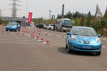 启辰晨风在京吹起电动风 电动汽车爱好者激情试驾