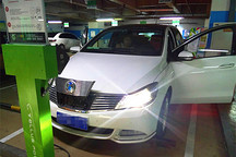 放心舒心虛榮心爆棚 看騰勢(shì)電動(dòng)車主通勤體驗(yàn)