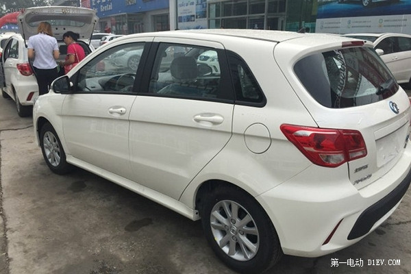 超詳細! 北汽EV200提車/上牌/裝飾全紀錄
