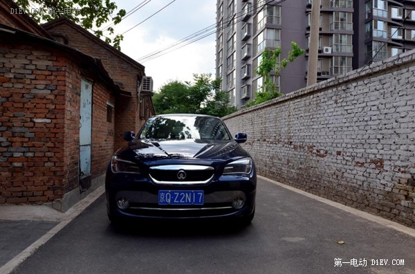 高看華晨寶馬之諾1E一眼! 最接近燃油車駕駛感的純電動(dòng)車