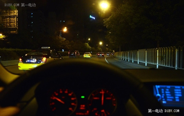 高看華晨寶馬之諾1E一眼! 最接近燃油車駕駛感的純電動(dòng)車