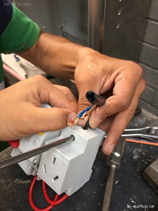 北汽EV200快慢充電數據/飛線工程多圖技術攻略