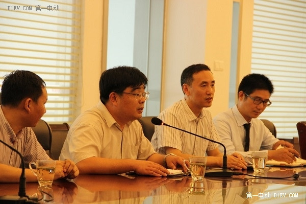 河北省工信廳領(lǐng)導(dǎo)調(diào)研考察星星充電