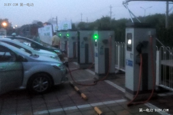 “電亮中國”充電先鋒在行動： 信天翁勘察記