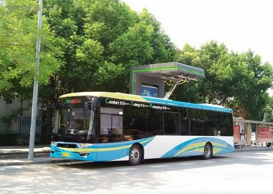 現(xiàn)代雙源快充無軌電車新技術(shù)路線