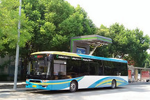 現(xiàn)代雙源快充無軌電車新技術(shù)路線