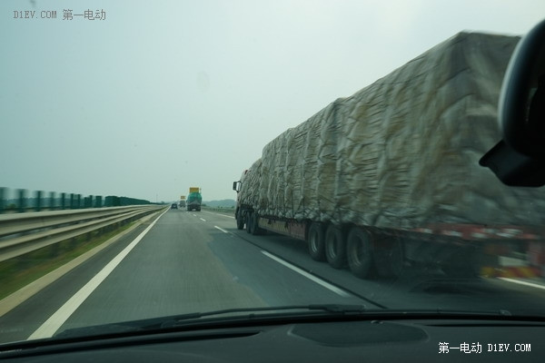 電動車評測編輯日照度假游記之充電篇