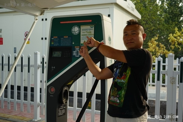 電動車評測編輯日照度假游記之充電篇