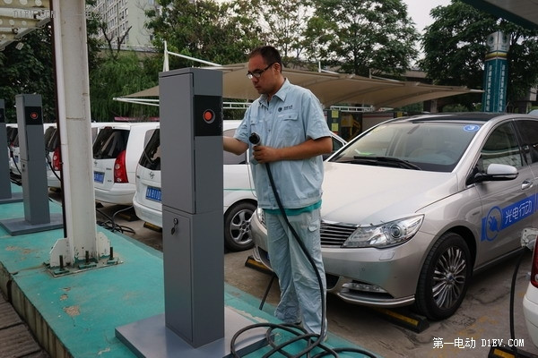 電動車評測編輯日照度假游記之充電篇