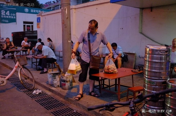 电动车评测编辑日照度假游记之充电篇